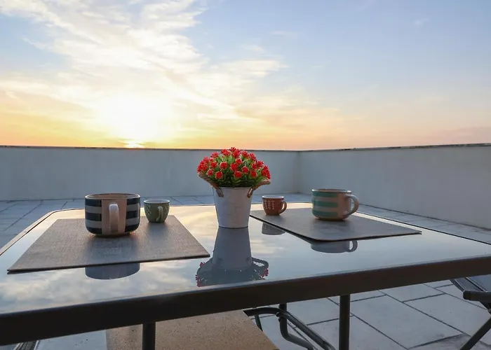 Innuendo La Terrazza House